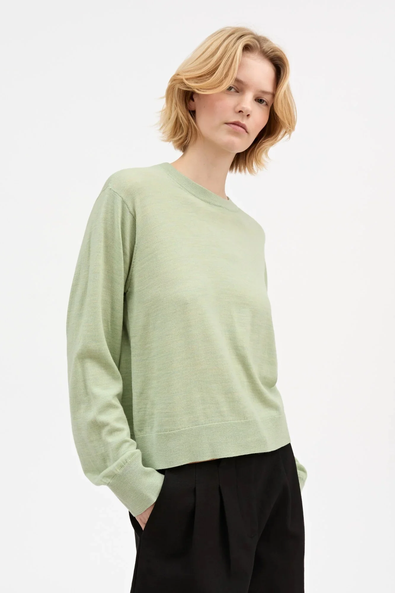 Amara O-Neck Jumper | Light Green Mélange - Image 2