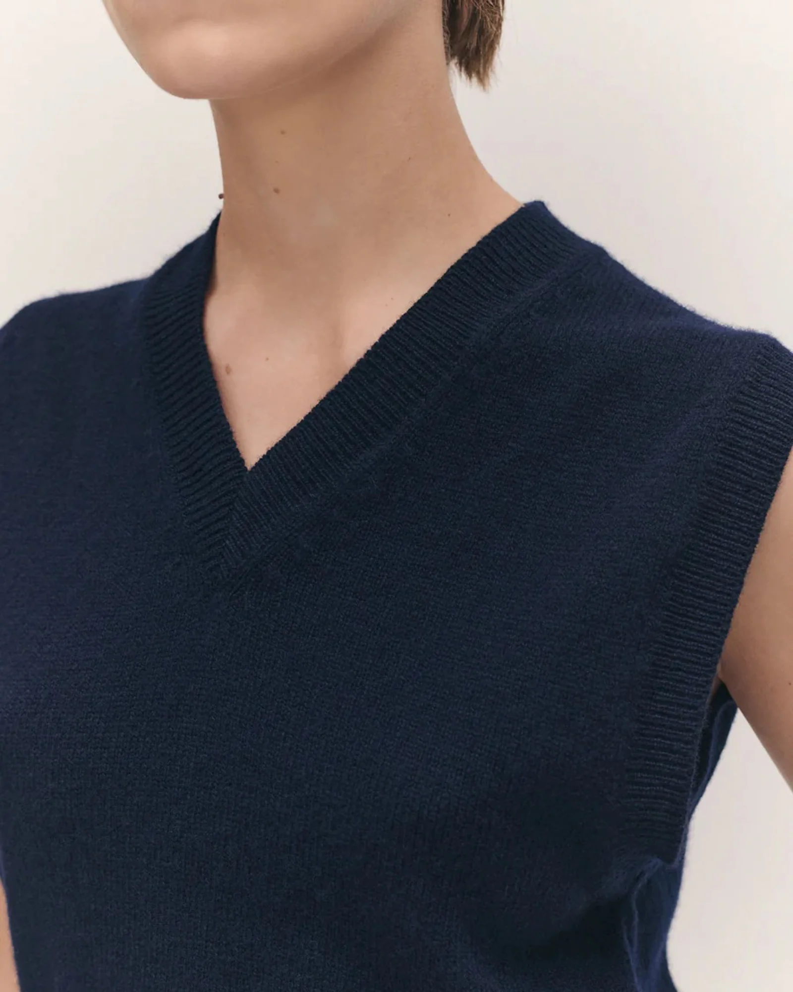 Athea Tank | Navy - Image 5