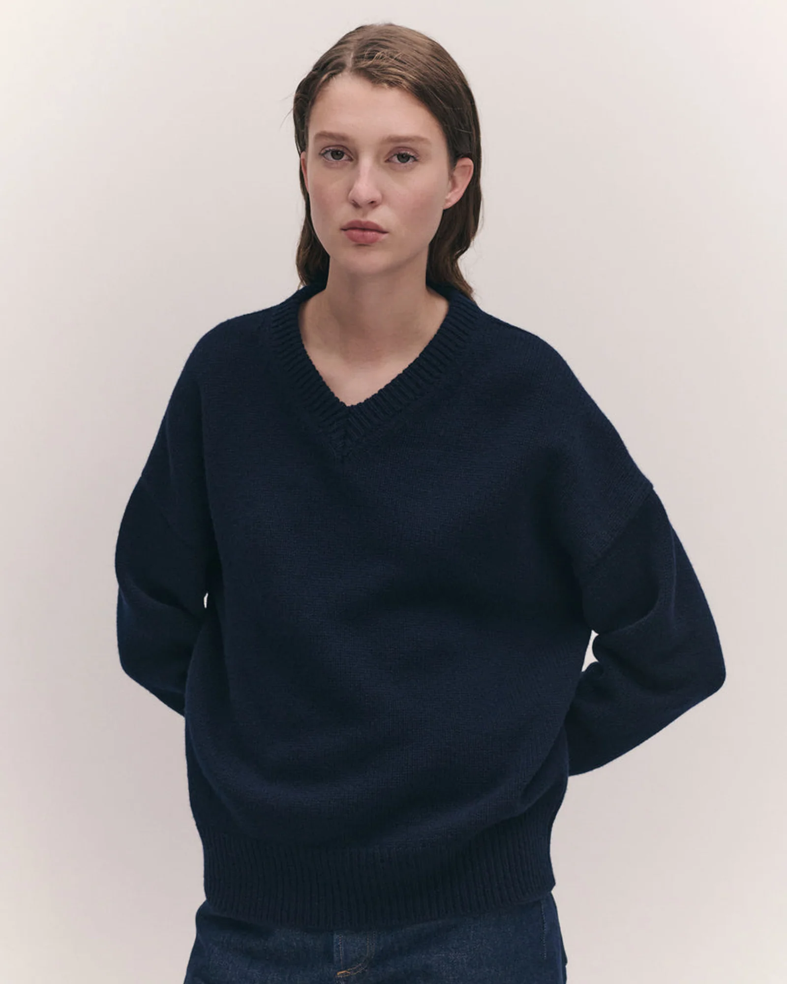 Balla Slouch V-Neck | Navy - Image 5