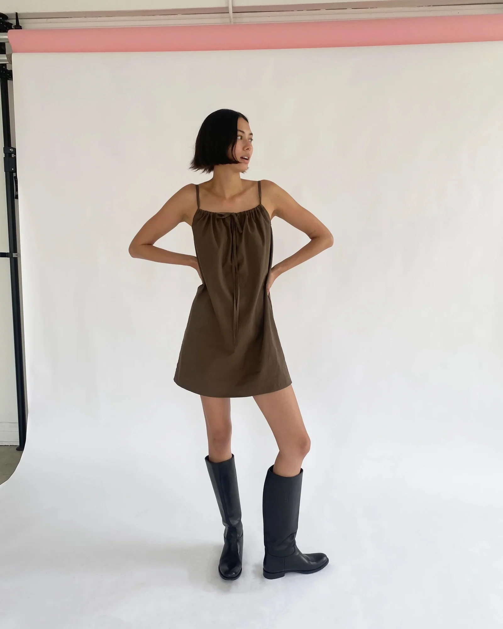 Bow Dress |Â Chocolate - Image 2