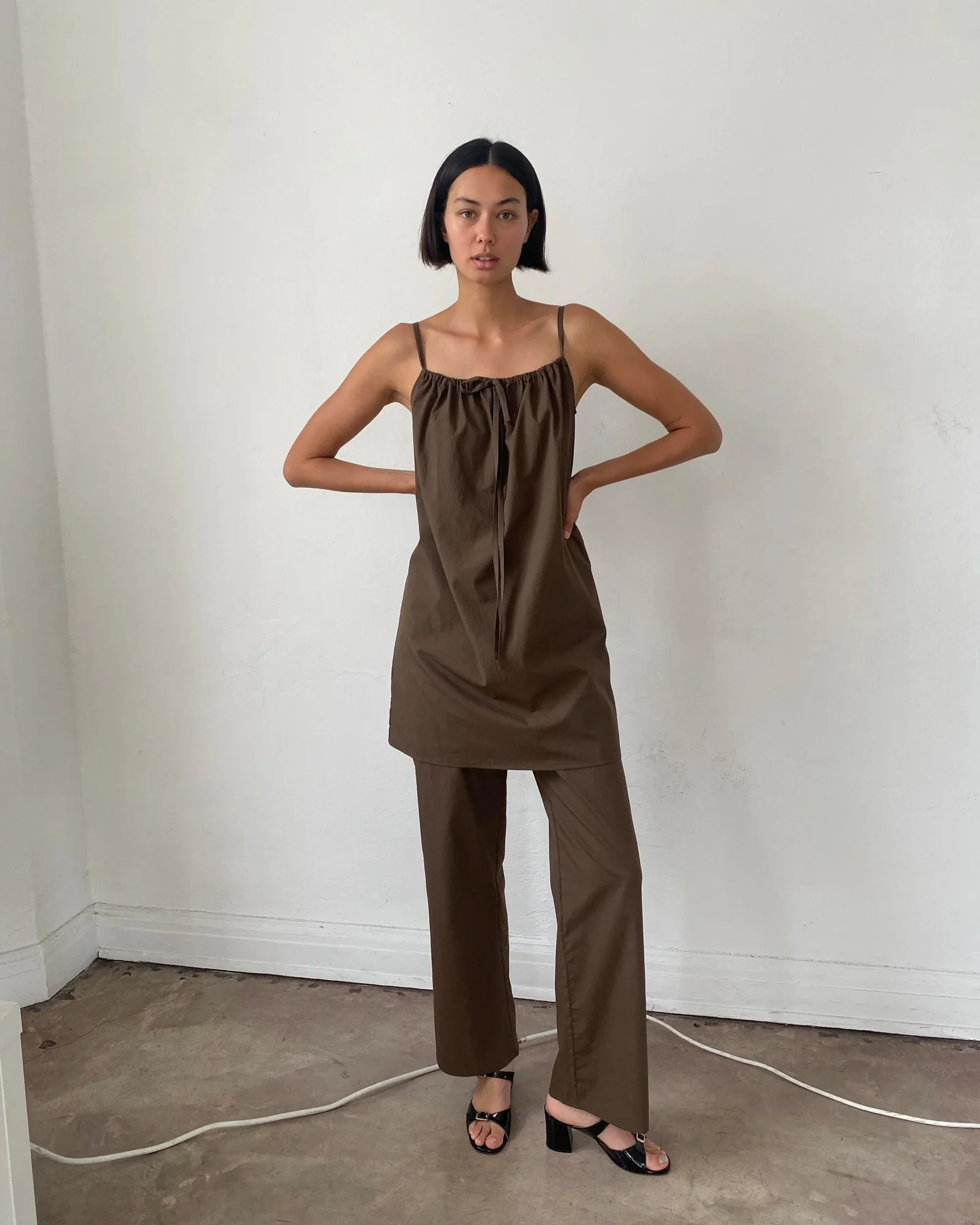 Bow Dress |Â Chocolate - Image 5
