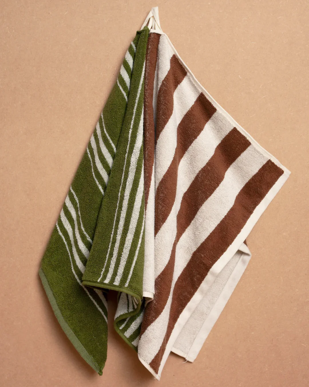 Charlotte Hand Towel - Image 3