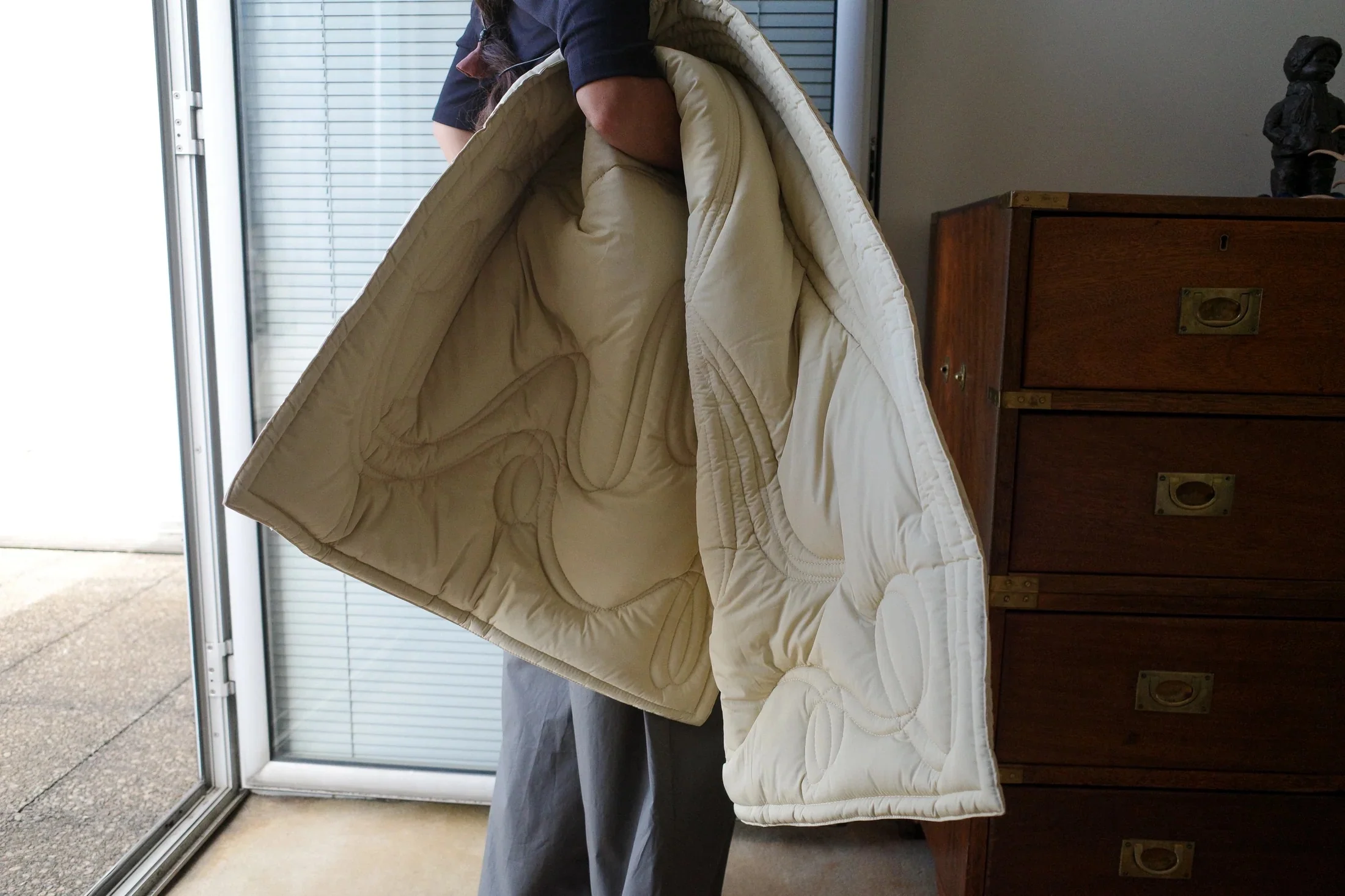 Cotton Quilted Blanket | Grège - Image 4