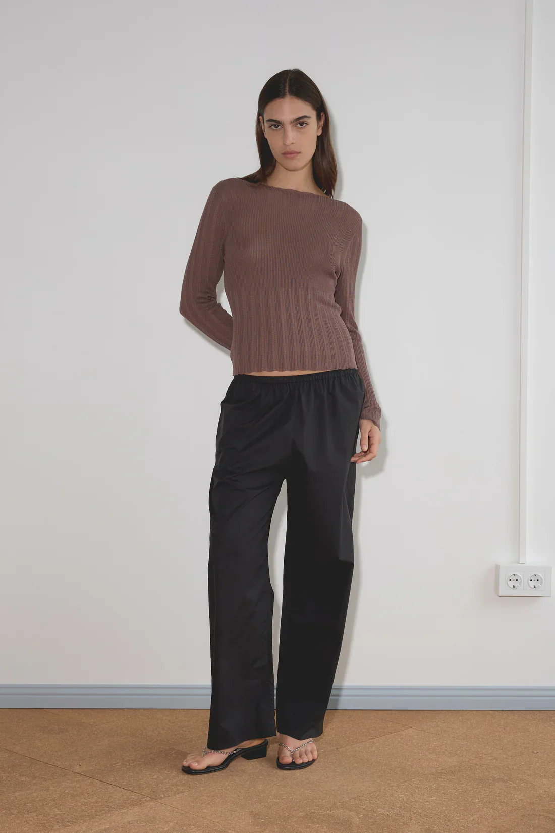 Ease Trouser | Black - Image 2