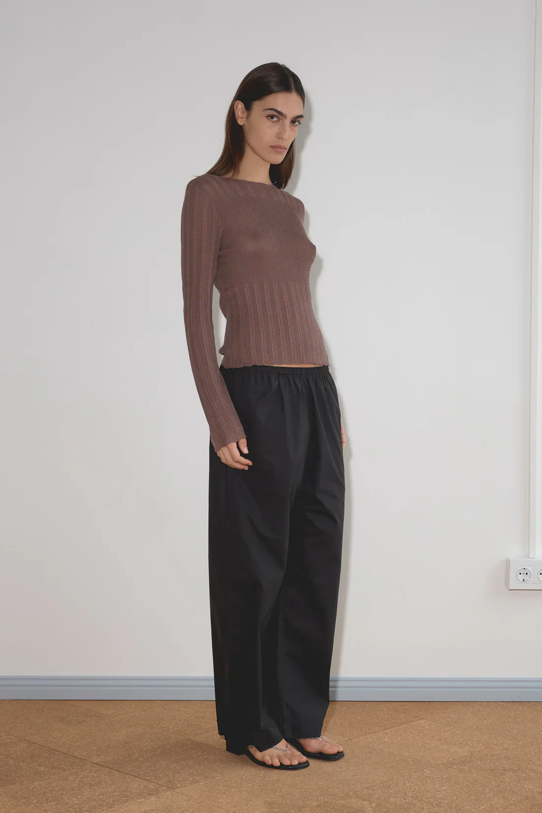 Ease Trouser | Black - Image 3