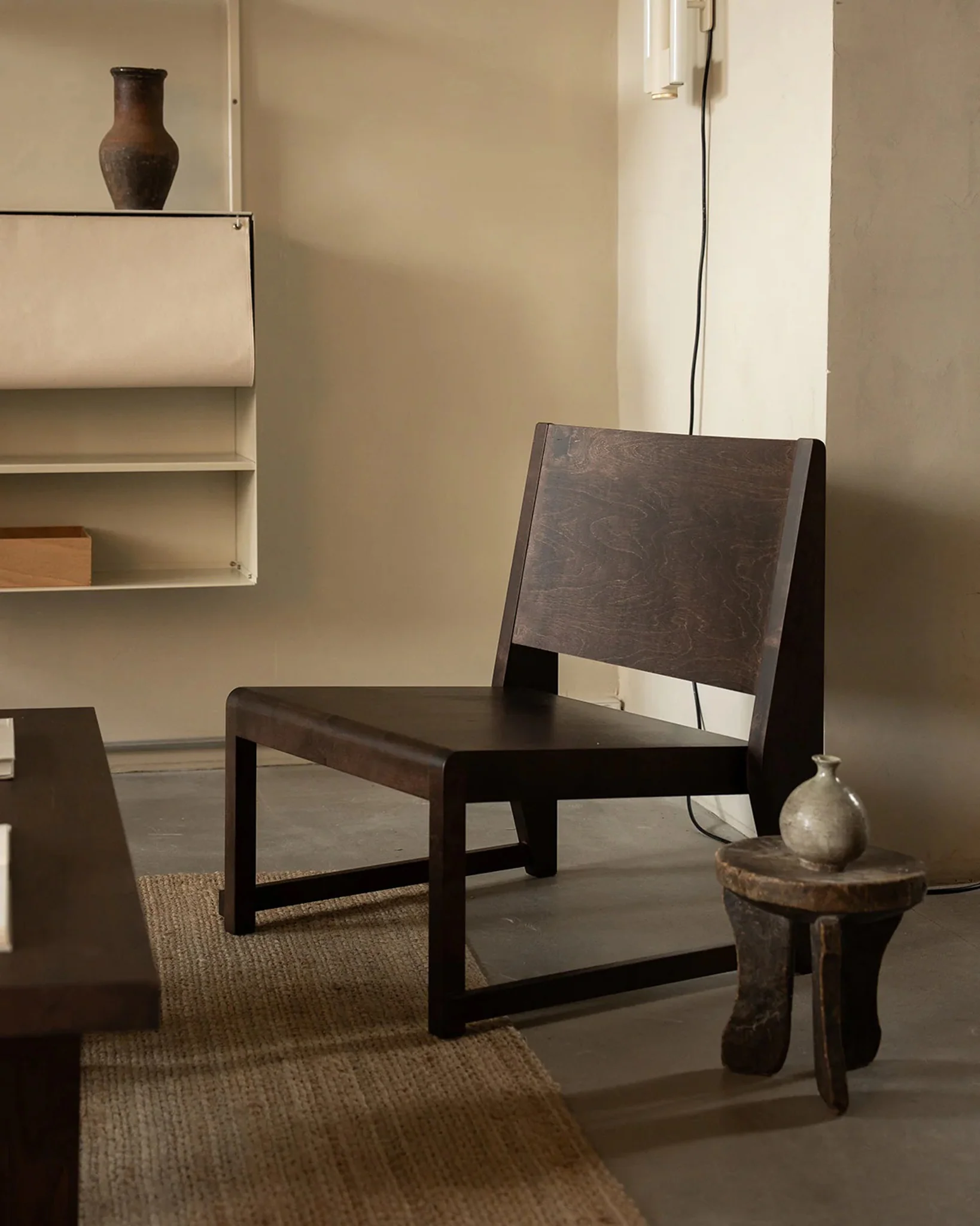 Easy Chair 01 | Dark Brown Birch - Image 3