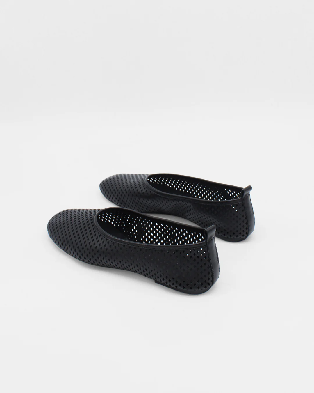 Elio | Black - Image 4