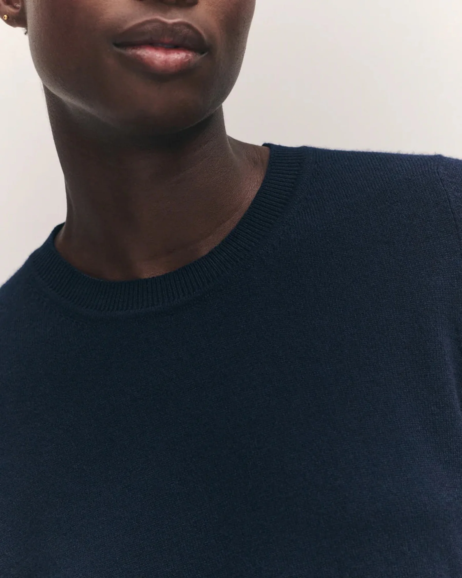 Emer Cashmere T-Shirt | Navy - Image 4
