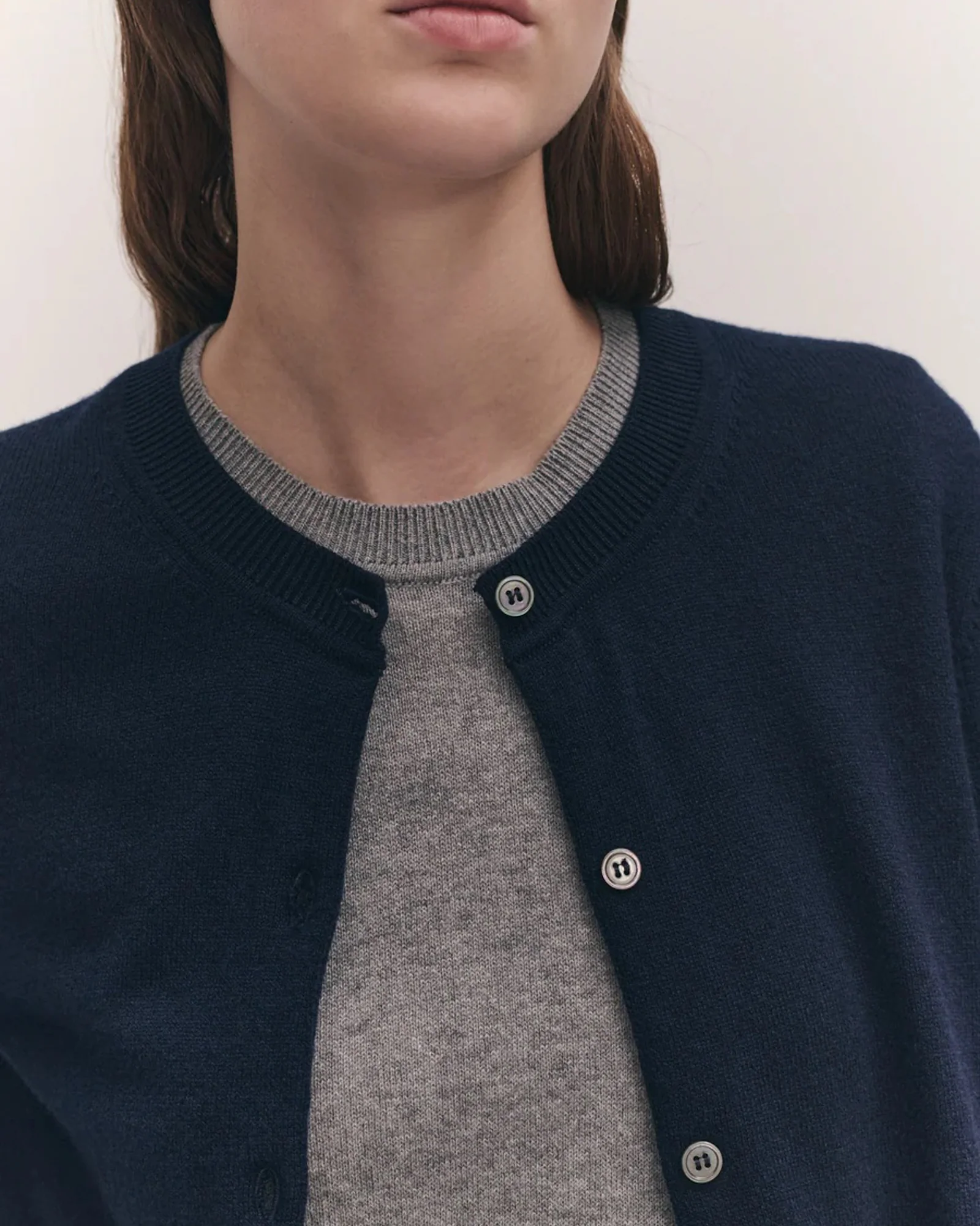 Enya Cashmere Cardigan | Navy - Image 5