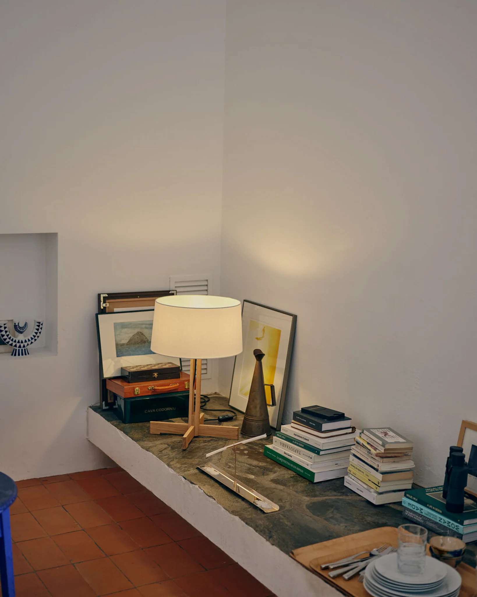 FAD Table Lamp - Image 2
