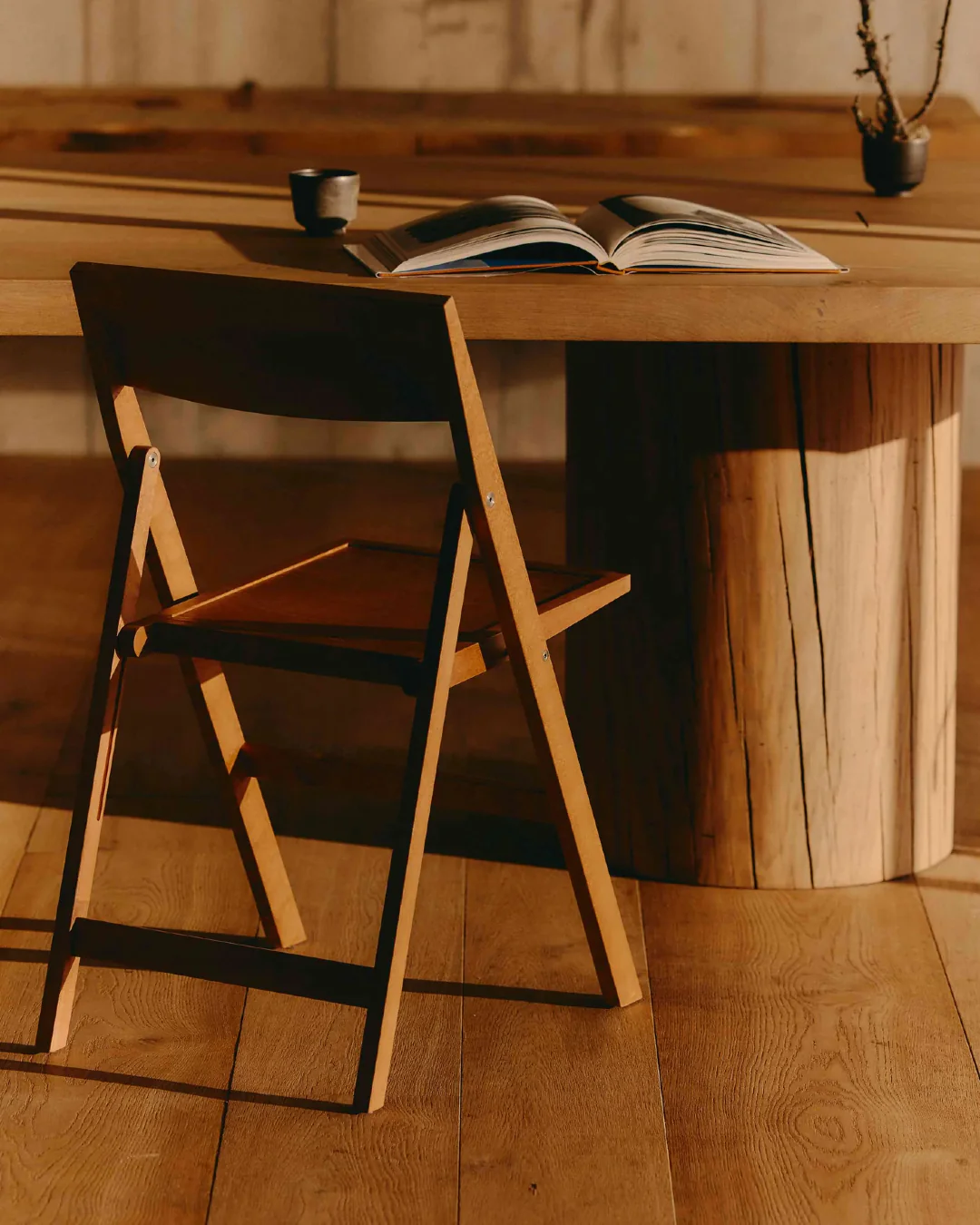 Folding Flat Chair | Warm Brown Birch - Image 2