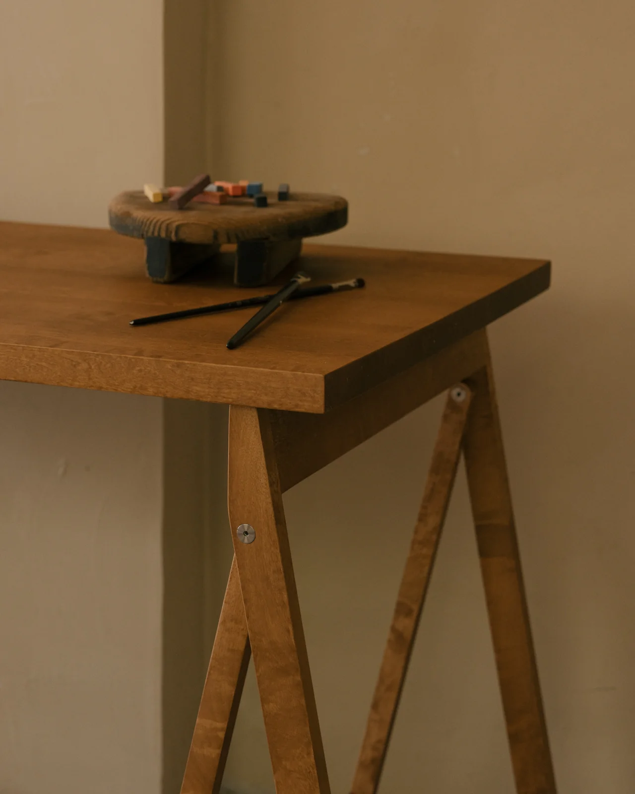 Folding Flat Trestle Table | Warm Brown Birch - Image 3