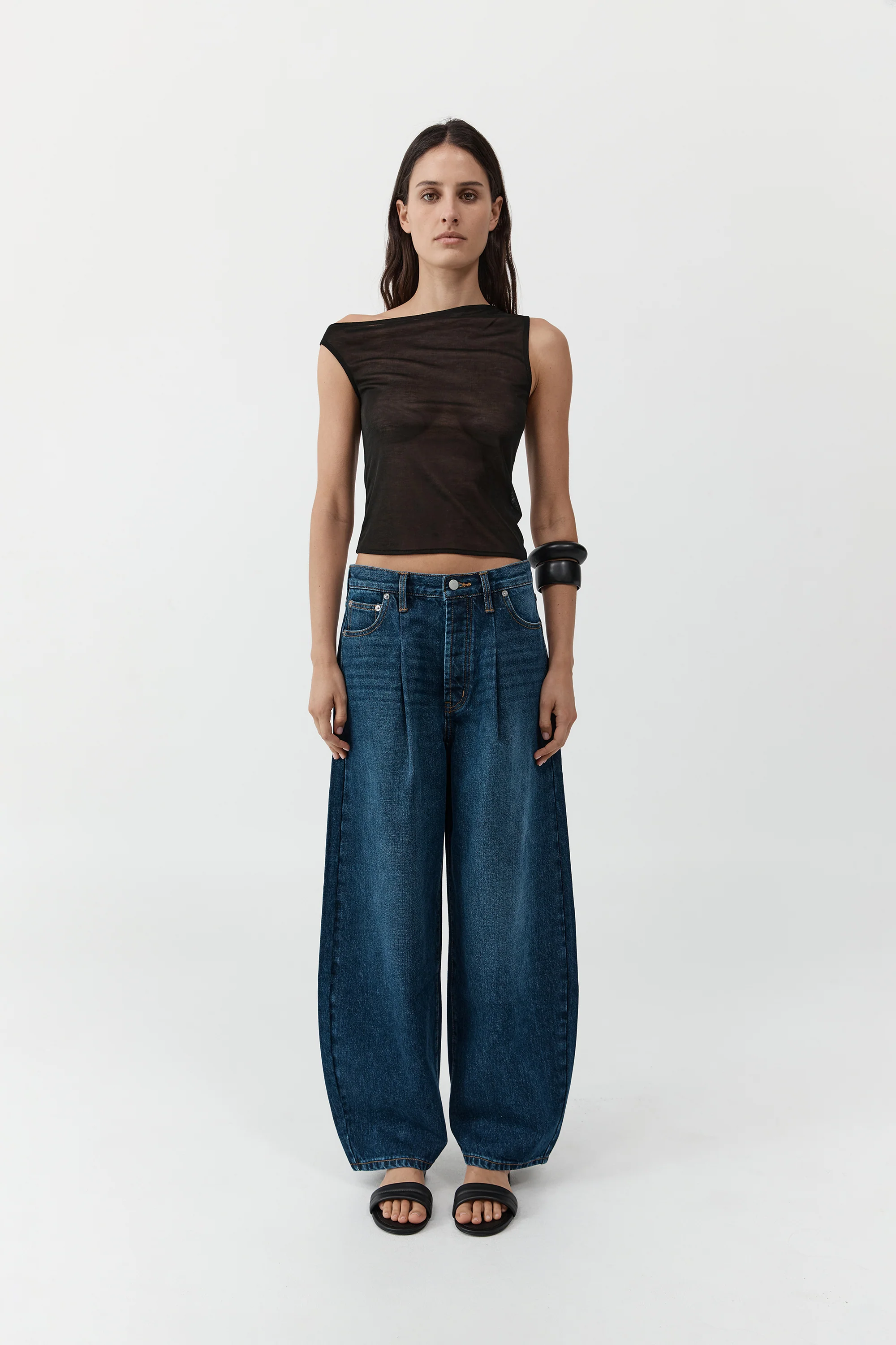 Mid Rise Pleat Barrel Jeans - Image 2