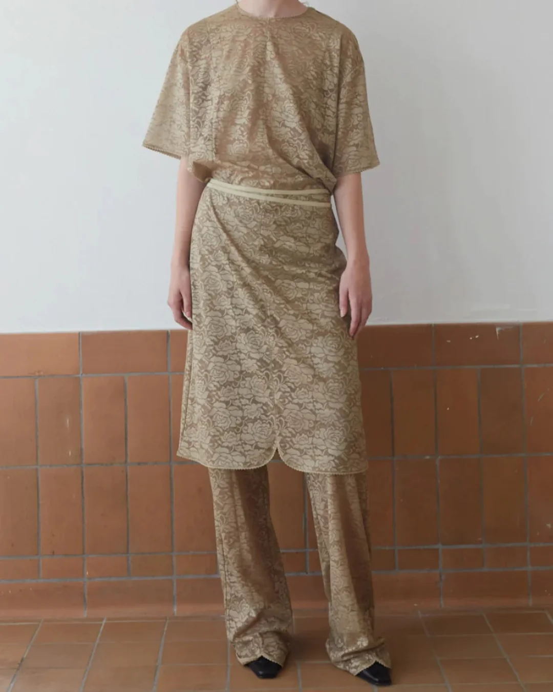 Rose Lace Trouser | Honey - Image 2