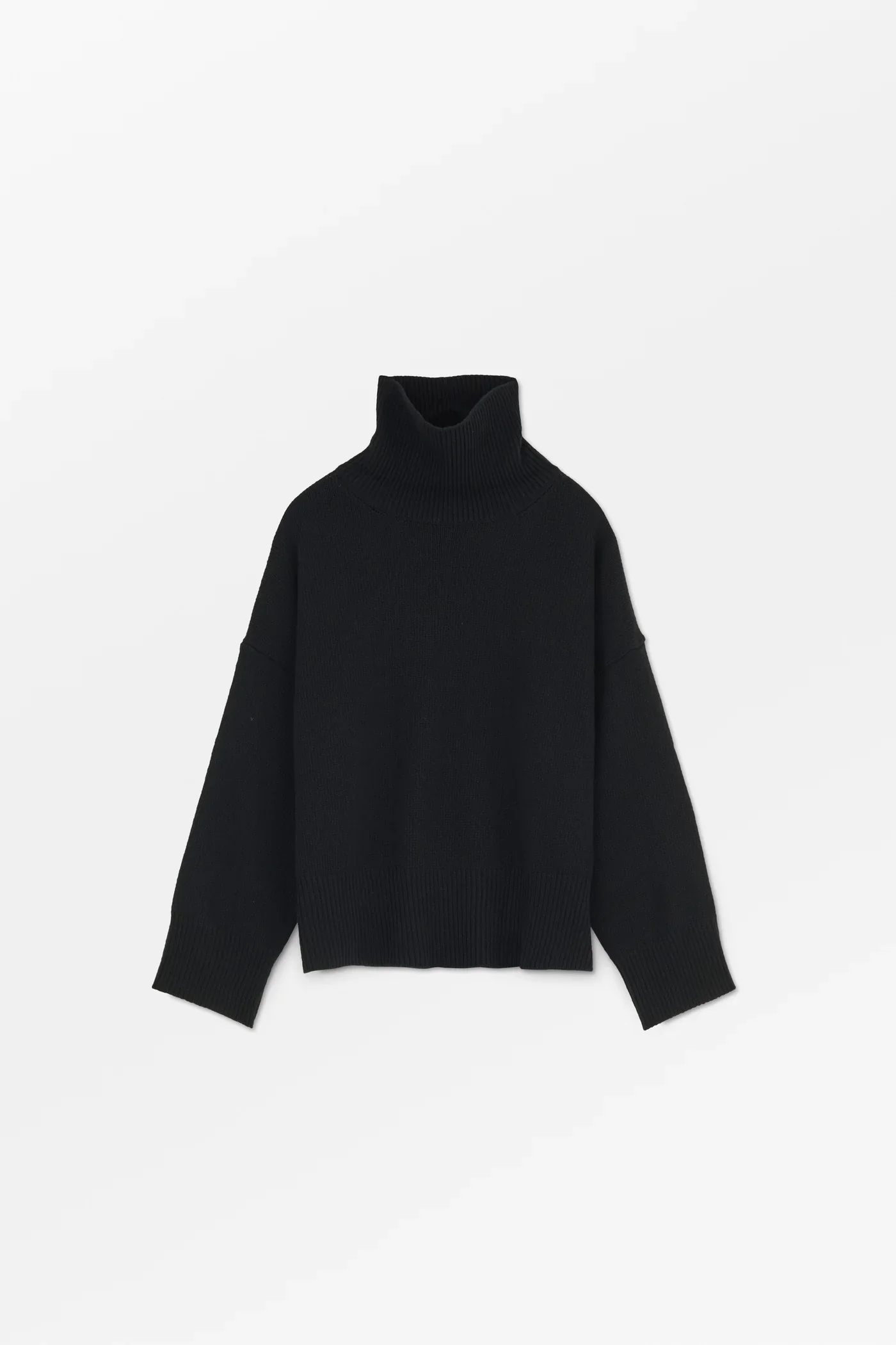 Silene T-Neck |Â Black