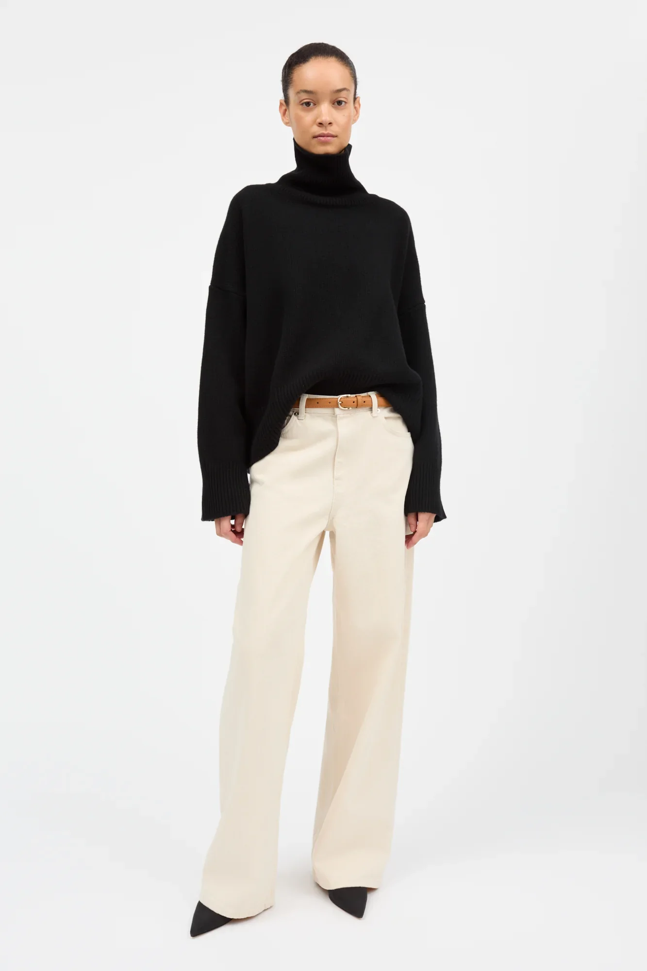 Silene T-Neck |Â Black - Image 3