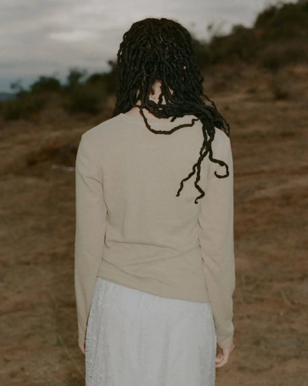 Silk Long Sleeve Tee | Acacia Brown - Image 2