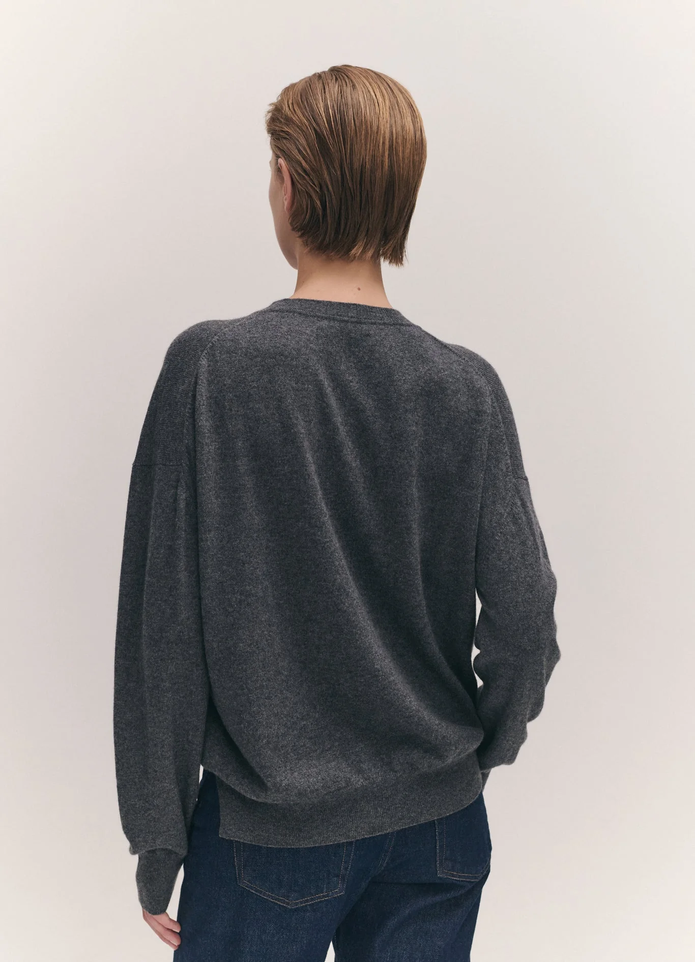 Tahra Cashmere V-Neck |Â Derby Grey - Image 5