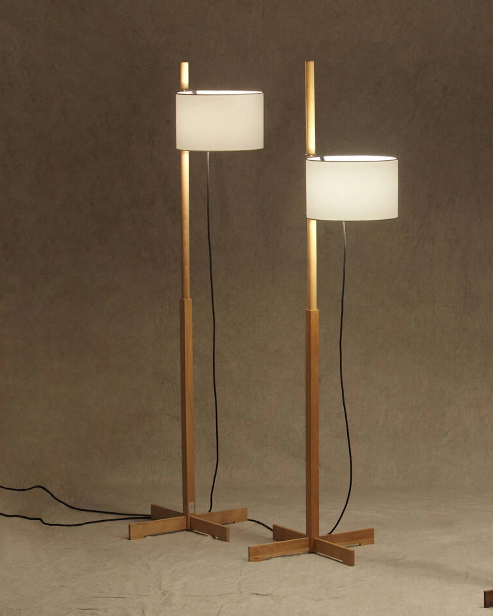 TMM Floor Lamp - Image 5